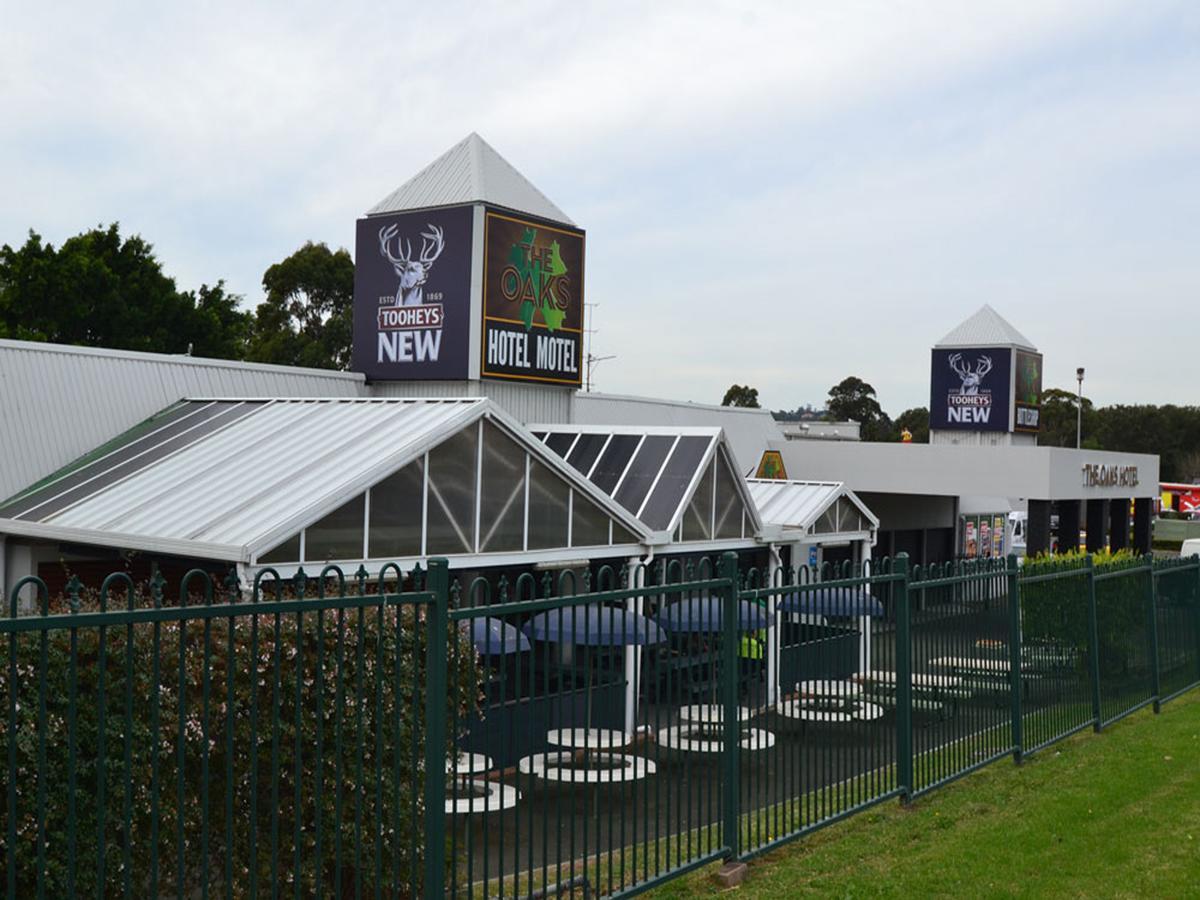 Albion Park The Oaks Hotel Motel מראה חיצוני תמונה