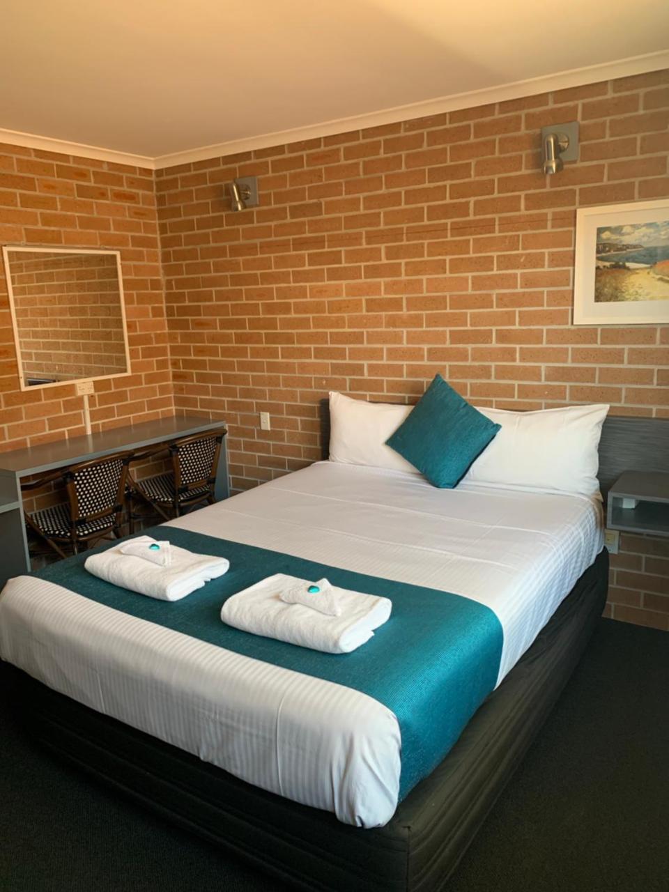 Albion Park The Oaks Hotel Motel מראה חיצוני תמונה