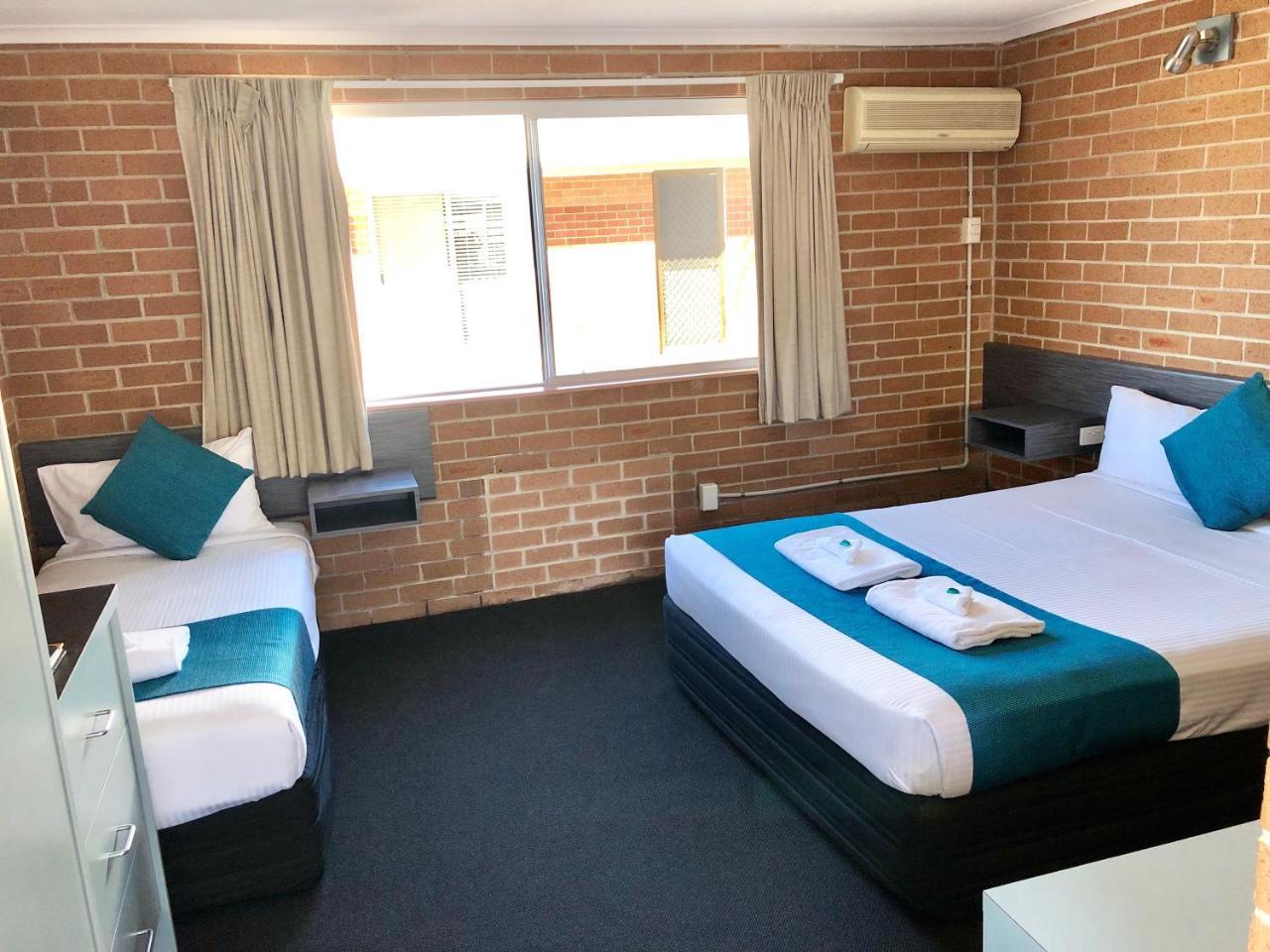 Albion Park The Oaks Hotel Motel מראה חיצוני תמונה