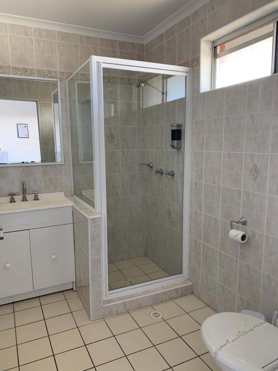Albion Park The Oaks Hotel Motel מראה חיצוני תמונה
