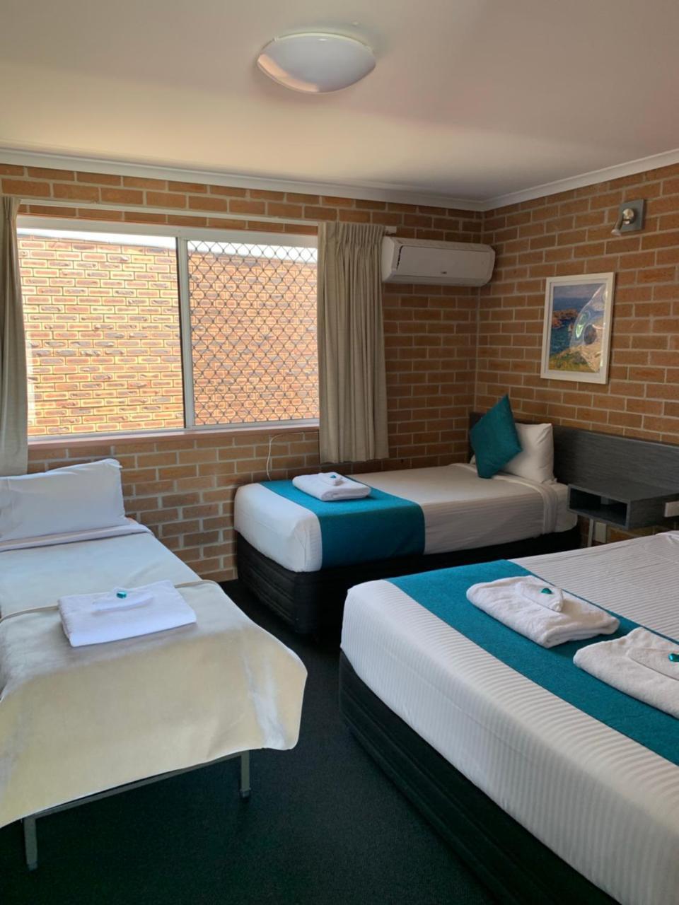 Albion Park The Oaks Hotel Motel מראה חיצוני תמונה